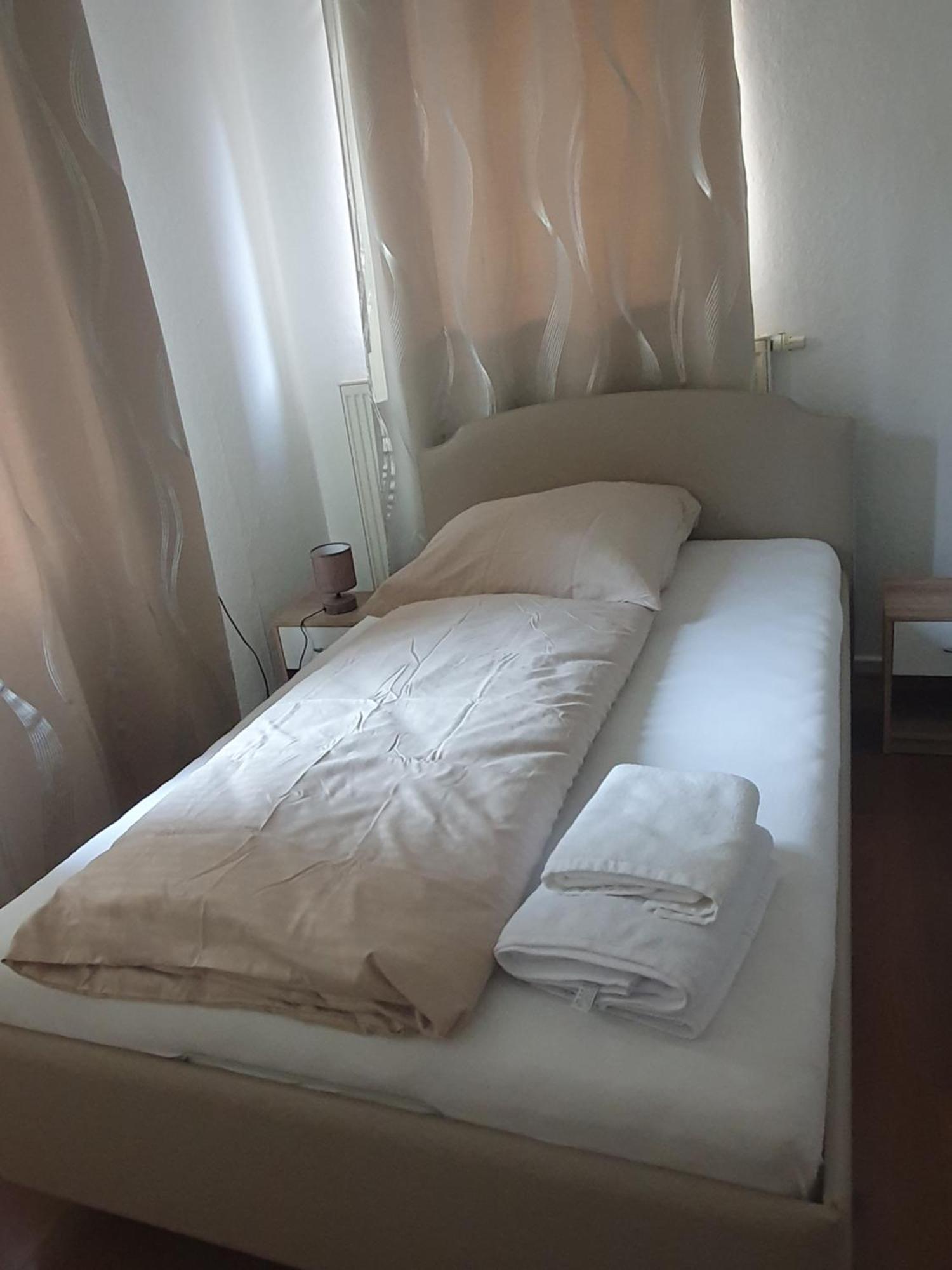 Privatzimmer Im Schlesischen Viertel - Nahe Uniklinik ไมนซ์ ภายนอก รูปภาพ